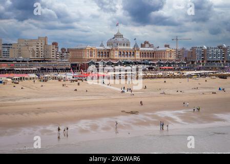 08.07. 2024, The Hague, Netherlands,Cloudy day on the beach, Grand Hotel Amrath Kurhaus near Hague, South Holland Stock Photo