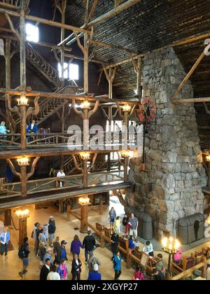 The Old Faithful Inn Interior parkitecture at Yellowstone Naitonal park Stock Photo