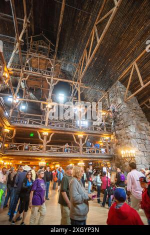 The Old Faithful Inn Interior parkitecture at Yellowstone Naitonal park Stock Photo