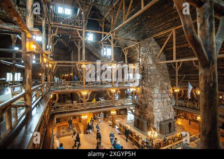 The Old Faithful Inn Interior parkitecture at Yellowstone Naitonal park Stock Photo