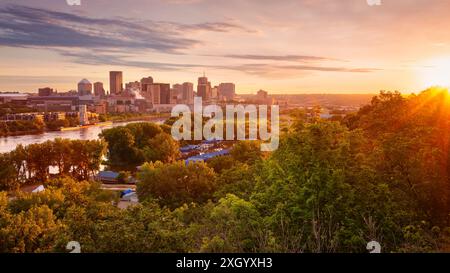 Saint Paul, Minnesota, USA. Aerial cityscape image of downtown St. Paul, Minnesota, USA with reflection of the skyline in Mississippi River at beautif Stock Photo