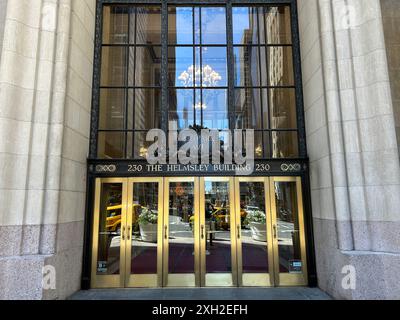 Helmsley Building, building entrance, 230 Park Avenue, New York City, New York, USA Stock Photo