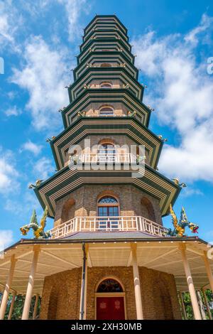 The Great Pagoda, Kew Gardens in Summer Stock Photo