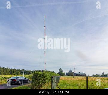 Hessisch Lichtenau: antenna structures and transmission systems of Hessischer Rundfunk on mountain Hoher Meißner in Nordhessen, Hessen, Hesse, Germany Stock Photo