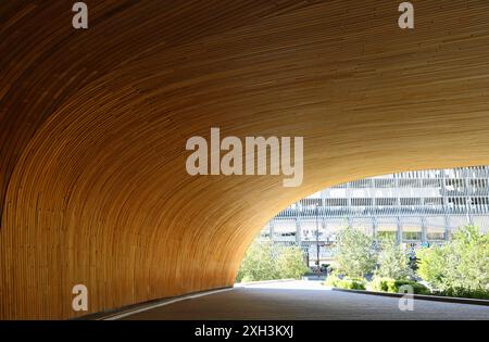 Tunnel entrance to Calgary Central Library, Canada Stock Photo
