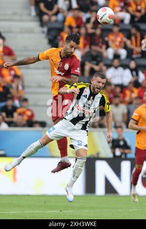 Linz, Austria. 11th July, 2024. LINZ, AUSTRIA - JULY 11: Sergio Oliveira of Galatasaray Istanbul and Valon Berisha of LASK during the Pre-Season friendly match between LASK and Galatasaray Istanbul at Raiffeisen Arena on July 11, 2024 in Linz, Austria .240711 SEPA 07 091 - 20240711 PD12367 Credit: APA-PictureDesk/Alamy Live News Stock Photo