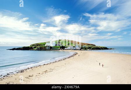 Art Deco Burgh Island Hotel and tidal causeway to Burgh Island on the coast of South Devon at Bigbury on the English Channel Stock Photo