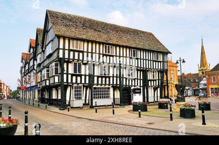 The Round House on Bridge Street in the town of Evesham, Worcestershire, England. 15 C half-timbered merchant’s house Stock Photo