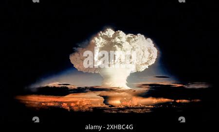 Ivy Mike US atomic bomb test of a 10.4 megaton thermonuclear device that took place on 1 November 1952 on the Enewetak Atoll in the Pacific Ocean. Credit: USDoD / Contraband Collection Stock Photo