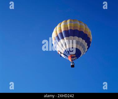 Hot Air balloon in flight, Gatineau, Outaouais, Quebec, Canada Stock Photo