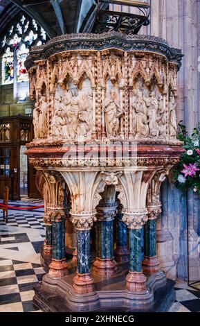 Ornately carved alabaster Victorian nave pulpit designed by George Gilbert Scott in Worcester Cathedral, Worcester, county town of Worcestershire Stock Photo