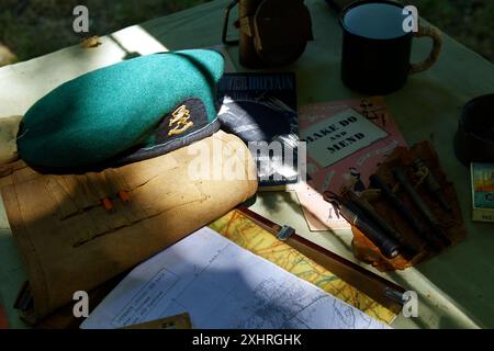 Green Beret Of No.2 Dutch Troop Of No.10 Inter-Allied Commando Unit On A Table With World War 2 Ephemera, Books Maps  And Objects, UK Stock Photo