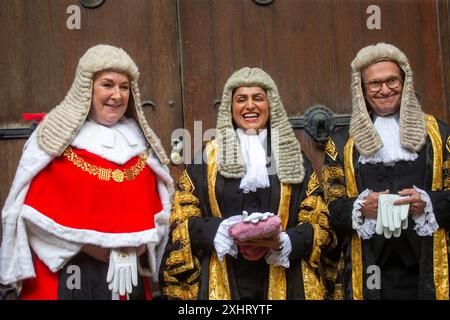 London, England, UK. 15th July, 2024. ustice Secretary SHABANA MAHMOOD (centre) with Lady Chief Justice The Right Honourable the Baroness CARR OF WALTON-ON-THE-HILL and Master of the Rolls Sir GEOFFREY VOS, arrive at the Royal Courts of Justice, in central London, ahead of her swearing in ceremony as Lord Chancellor. (Credit Image: © Tayfun Salci/ZUMA Press Wire) EDITORIAL USAGE ONLY! Not for Commercial USAGE! Stock Photo