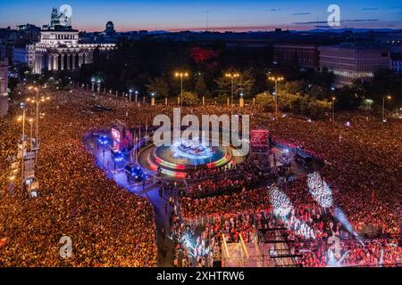 Madrid, Spain. 15th July, 2024. General view of Plaza Cibeles during the celebration of the victory of the Spanish soccer team at Euro Cup 2024. Credit: SOPA Images Limited/Alamy Live News Stock Photo