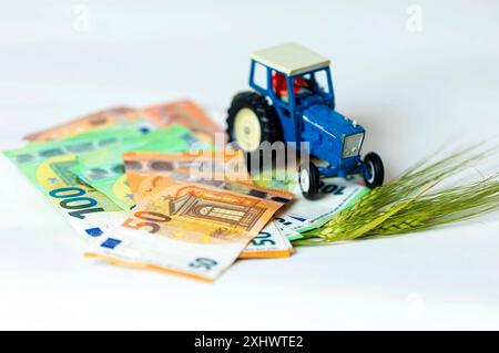 Als Agrarsubvention wird eine Subvention zugunsten der Landwirtschaft bezeichnet. Agrarsubventionen umfassen eine große Bandbreite von Politikinstrumenten im Agrar- und Ernährungssektor. Symbolfoto, Themenfoto *** An agricultural subsidy is a subsidy in favor of agriculture Agricultural subsidies cover a wide range of policy instruments in the agricultural and food sector Symbol photo, theme photo Foto:xB.xSchubertx/xFuturexImagex agrarsubvention 4703 Stock Photo