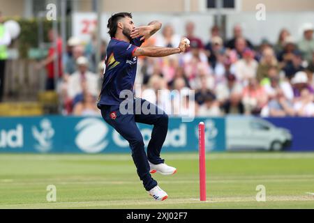 Shane Snater in bowling action for Essex during Essex vs Surrey, Vitality Blast T20 Cricket at The Cloud County Ground on 14th July 2024 Stock Photo