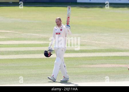 Paul Walter of Essex raises his bat after reaching his century during Essex CCC vs Durham CCC, Vitality County Championship Division 1 Cricket at The Stock Photo