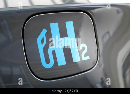 Filler cap with H2 logo of a fuel cell vehicle at a hydrogen filling station, Berlin, 18/08/2020 Stock Photo