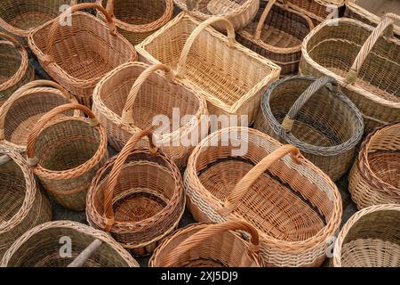 Various wicker baskets, hanger baskets, shopping baskets, handmade, full-size, Baden-Wuerttemberg, Germany Stock Photo