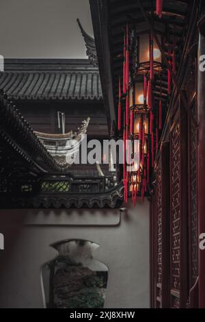 Ancient eaves hanging red lanterns Stock Photo - Alamy