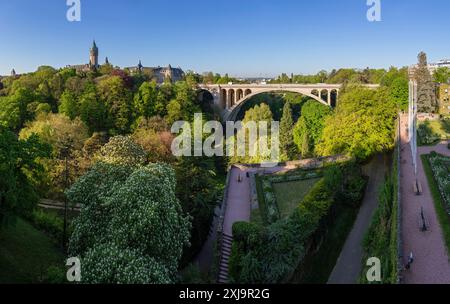 Europe, Luxembourg, Luxembourg City, Pont Adolphe (Bridge) across the Parcs de la Pétrusse Stock Photo