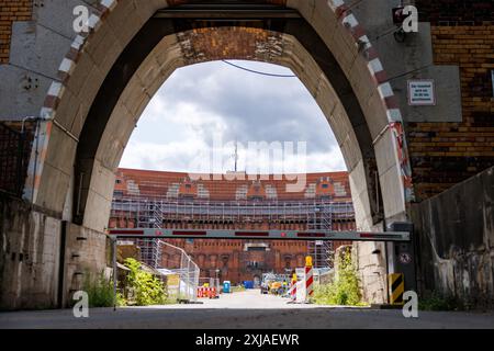 Nuremberg, Germany. 17th July, 2024. View of the construction site inside the Congress Hall on the former Nazi Party Rally Grounds. At its last meeting before the summer break on July 17, 2024, the Nuremberg City Council will vote on the design for an alternative venue for the State Theater at the Congress Hall. Credit: Daniel Karmann/dpa/Alamy Live News Stock Photo