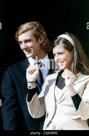 19-11-2006 Monaco Archivio Storico Olycom/LaPresse Pierre Rainier Stefano Casiraghi (La Colle, 5 settembre 1987) è l'ultimo dei tre figli di Carolina di Monaco e del suo secondo marito Stefano Casiraghi. Fratello di Andrea e Charlotte, è ottavo nella linea di successione al trono di Monaco. Nella Foto: Pierre Casiraghi e la principessa Charlotte, in piedi sul balcone durante la cerimonia della Festa Nazionale di Monaco al Palazzo di Monaco  In the Photo: Pierre Casiraghi and Princess Charlotte, standing on the balcony during the Monaco National Day ceremony at the Monaco Palace Stock Photo