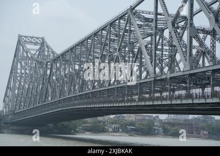 Howrah Bridge is Asia's longest cantilever bridge built by East India ...