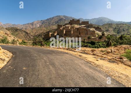 Al Bahah, Saudi Arabia: The road toward the Thee Ain, or Zee Ain ancient village in the mountains of Saudi Arabia near Jeddah Stock Photo