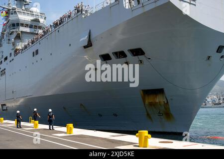 Toulon, France. 16th July, 2024. Docking of the Amphibious Helicopter Carrier (Porte Helicoptere Amphibie) (PHA) Tonnerre on return from the Mission Jeanne d'Arc in Toulon, France, July 16, 2024. Photo by Laurent Coust/ABACAPRESS.COM Credit: Abaca Press/Alamy Live News Stock Photo