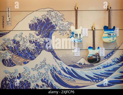 FENDER BRINGS MASTER UKIYO-E ARTIST HOKUSAI'S WORK TO THE ESQUIRE