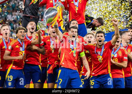 Dani Olmo, Lamine Yamal, Jose Luis Mato Sanmartín, known as Joselu