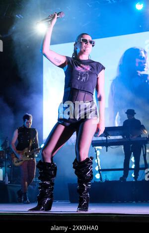 Lanciano, Italy. 19th July, 2024. Italian singer Emma Marrone performs during a concert with her 'Summer Tour 2024' at the Villa delle Rose Park in Lanciano. (Photo by Elena Vizzoca/SOPA Images/Sipa USA) Credit: Sipa USA/Alamy Live News Stock Photo