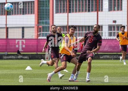 Noussair Mazraoui (FC Bayern Muenchen, 40) mit Aleksandar Pavlovic (FC Bayern Muenchen, 45) im Trainingsspiel,  Oeffentliches Training, FC Bayern Muenchen, Fussball, Saison 24/25, 20.07.2024,  Foto: Eibner-Pressefoto/Jenni Maul Stock Photo