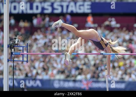 London, UK. 20th July, 2024. Molly Caudery of GB competing in the women pole vault competition during the Wanda Diamond League London Athletics Meet at the London Stadium, Queen Elizabeth Olympic Park, London, England on 20 July 2024. Photo by Phil Hutchinson. Editorial use only, license required for commercial use. No use in betting, games or a single club/league/player publications. Credit: UK Sports Pics Ltd/Alamy Live News Credit: UK Sports Pics Ltd/Alamy Live News Stock Photo