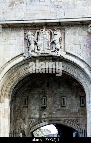 Main gate to HM Prison The Verne, a Category C men's prison located within the historic Verne Citadel on the Isle of Portland in Dorset Stock Photo