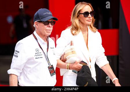 Budapest, Hungary. 20th July, 2024. HILFIGER Tommy and OCLEPPO Dee during the Formula 1 Hungarian Grand Prix 2024, 13th round of the 2024 Formula One World Championship from July 19 to 21, 2024 on the Hungaroring, in Mogyorod, Hungary - Photo Eric Alonso/DPPI Credit: DPPI Media/Alamy Live News Stock Photo