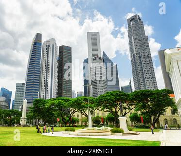 View of Empress Lawn with the Dalhousie Obelisk and skyscrapers Stock Photo