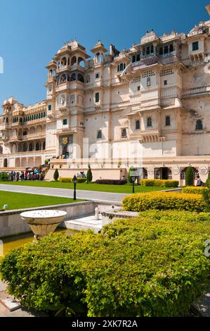 Front of City Palace complex, It was built by the Maharana Udai Mirza Singh as the capital of the Sisodia Rajput clan in 1559, after he moved from Chi Stock Photo