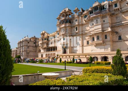 Front of City Palace complex, It was built by the Maharana Udai Mirza Singh as the capital of the Sisodia Rajput clan in 1559, after he moved from Chi Stock Photo