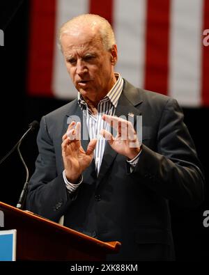 Tamarac, United States Of America. 28th Sep, 2012. TAMARAC, FL - SEPTEMBER 28: U.S. Vice President Joe Biden speaks during a campaign event at Kings Point Palace Theater on September 28, 2012 in Tamarac, Florida People: Joe Biden Credit: Storms Media Group/Alamy Live News Stock Photo