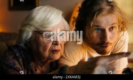 Thelma (2024) directed by Josh Margolin and starring June Squibb and Fred Hechinger. When 93-year-old Thelma Post gets duped by a phone scammer pretending to be her grandson, she sets out on a treacherous quest across the city to reclaim what was taken from her. Publicity still ***EDITORIAL USE ONLY***. Credit: BFA / Magnolia Pictures Stock Photo