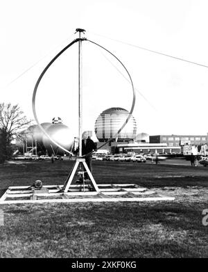 Hampton, Virginia   1974 NASA's experimental vertical axis windmill for the conversion of wind power to electricity at the Langley Research Center. Stock Photo