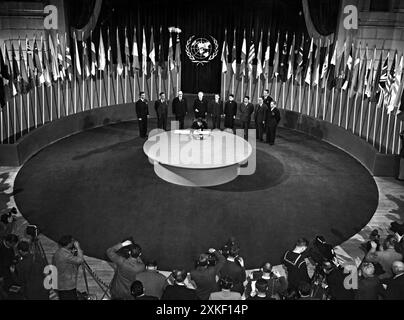 San Francisco, California    June 26, 1945 China is the first country to sign the United Nations charter.. Stock Photo