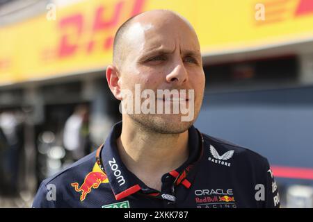 Mogyorod, Hungary. July 21st 2024. Formula 1 Hungarian Grand Prix at Hungaroring, Hungary. Pictured: Gianpiero Lambiase, race engineer for Max Verstappen, Head of Race Engineering at Oracle Red Bull Racing  © Piotr Zajac/Alamy Live News Stock Photo