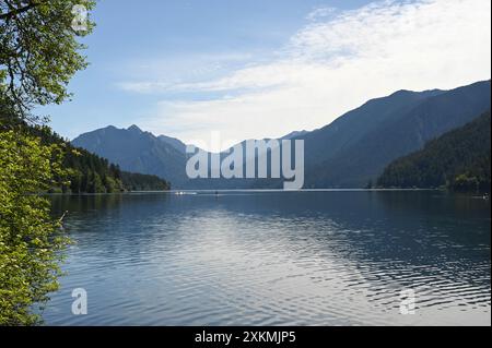 Peaceful day at Lake Crescent, Olympic National Park, WA Stock Photo