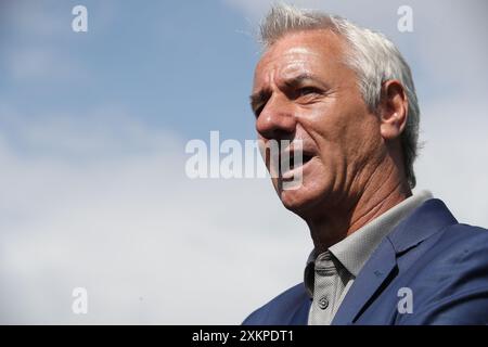 Darwin Núñez Of Liverpool And Arne Slot, Manager Of Liverpool During 