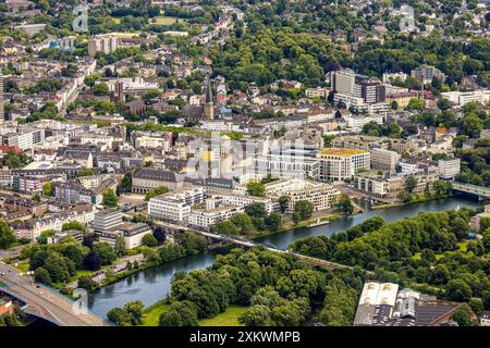 Luftbild, City Stadtzentrum Ruhrpromenade und historisches Rathaus, kleiner Stadthafen, Stadtviadukt und Radschnellweg Ruhr RS1, Fluss Ruhr, Altstadt II, Mülheim an der Ruhr, Ruhrgebiet, Nordrhein-Westfalen, Deutschland ACHTUNGxMINDESTHONORARx60xEURO *** Aerial view, city center Ruhrpromenade and historic town hall, small city harbor, city viaduct and cycle highway Ruhr RS1, river Ruhr, Altstadt II, Mülheim an der Ruhr, Ruhr area, North Rhine-Westphalia, Germany ATTENTIONxMINDESTHONORARx60xEURO Stock Photo