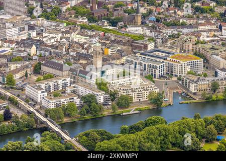 Luftbild, City Stadtzentrum Ruhrpromenade und historisches Rathaus, kleiner Stadthafen, Stadtviadukt und Radschnellweg Ruhr RS1, Fluss Ruhr, Altstadt II, Mülheim an der Ruhr, Ruhrgebiet, Nordrhein-Westfalen, Deutschland ACHTUNGxMINDESTHONORARx60xEURO *** Aerial view, city center Ruhrpromenade and historic town hall, small city harbor, city viaduct and cycle highway Ruhr RS1, river Ruhr, Altstadt II, Mülheim an der Ruhr, Ruhr area, North Rhine-Westphalia, Germany ATTENTIONxMINDESTHONORARx60xEURO Stock Photo