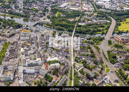 Luftbild, City Stadtzentrum Ruhrpromenade und historisches Rathaus, kleiner Stadthafen, Schloßbrücke und Stadtviadukt mit Radschnellweg Ruhr RS1, Fluss Ruhr, Altstadt II, Mülheim an der Ruhr, Ruhrgebiet, Nordrhein-Westfalen, Deutschland ACHTUNGxMINDESTHONORARx60xEURO *** Aerial view, city center Ruhrpromenade and historic town hall, small city harbor, castle bridge and city viaduct with cycle highway Ruhr RS1, river Ruhr, old town II, Mülheim an der Ruhr, Ruhr area, North Rhine-Westphalia, Germany ATTENTIONxMINDESTHONORARx60xEURO Stock Photo